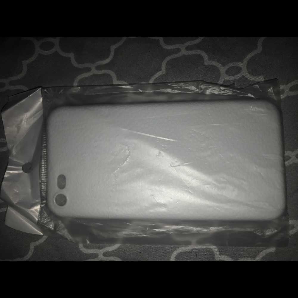 White leather iPhone 6,7,8 case